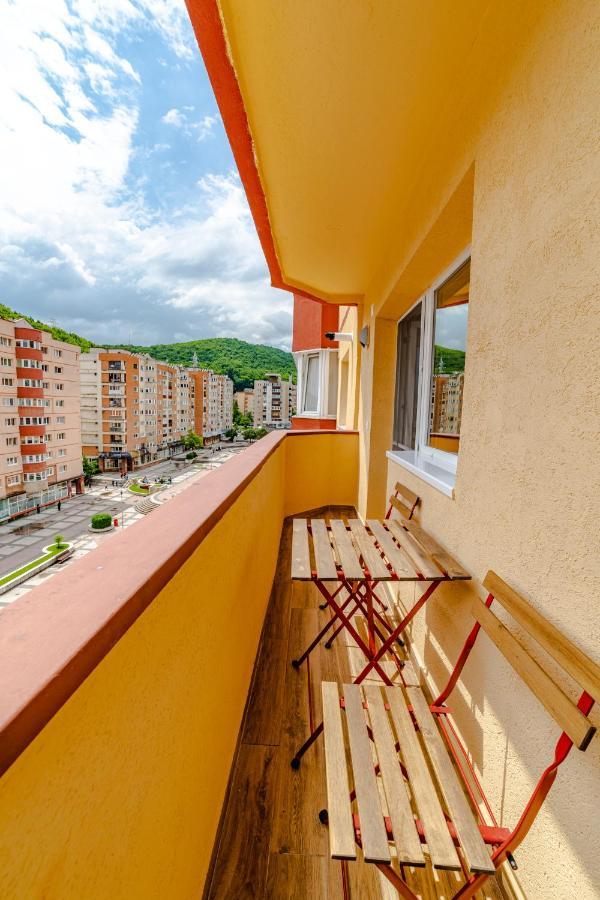 Mid-Term Rental Racadau Apartment Braşov Eksteriør billede