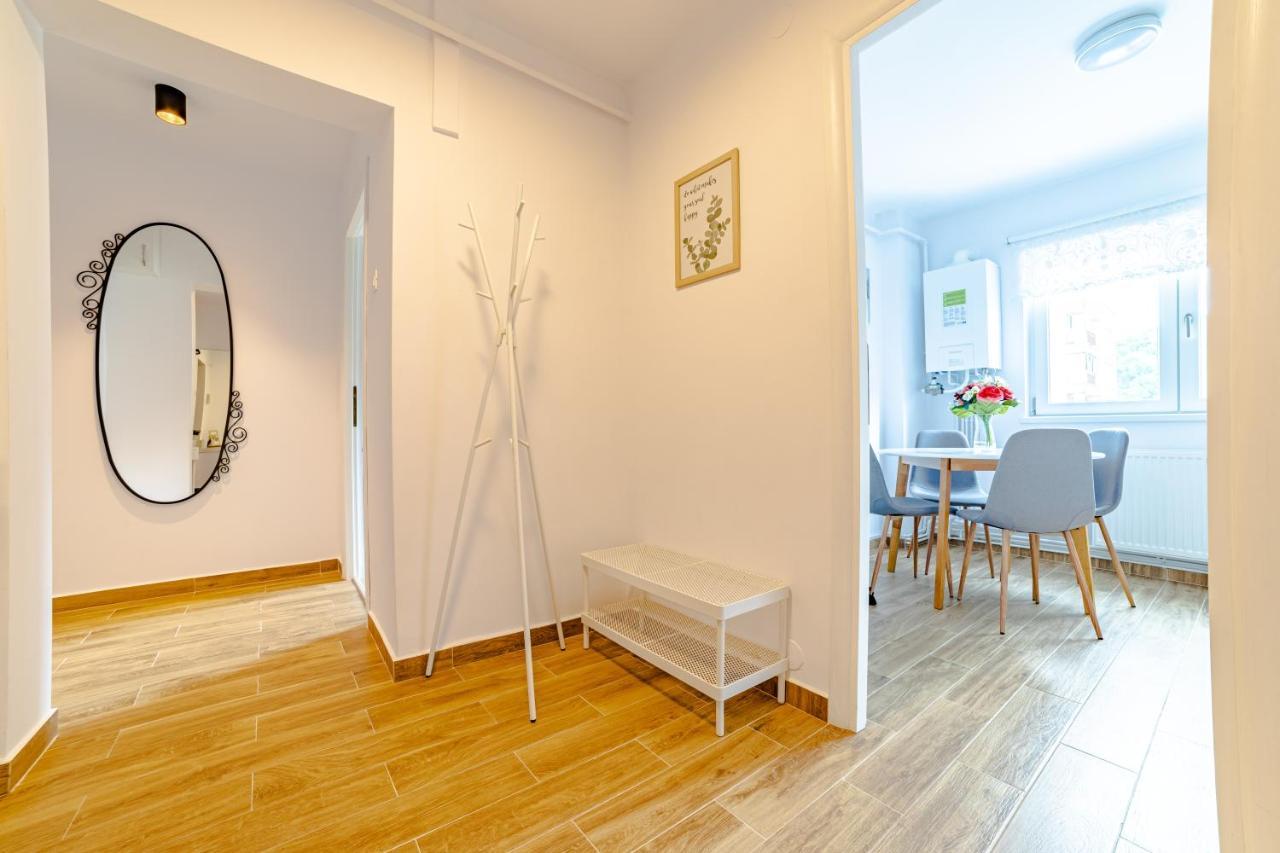 Mid-Term Rental Racadau Apartment Braşov Eksteriør billede